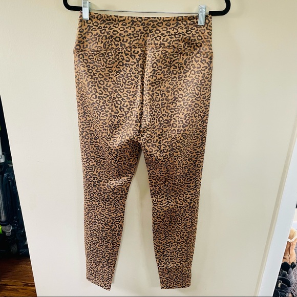 Leopard Foil Print Runway Leggings - Picture 10 of 11